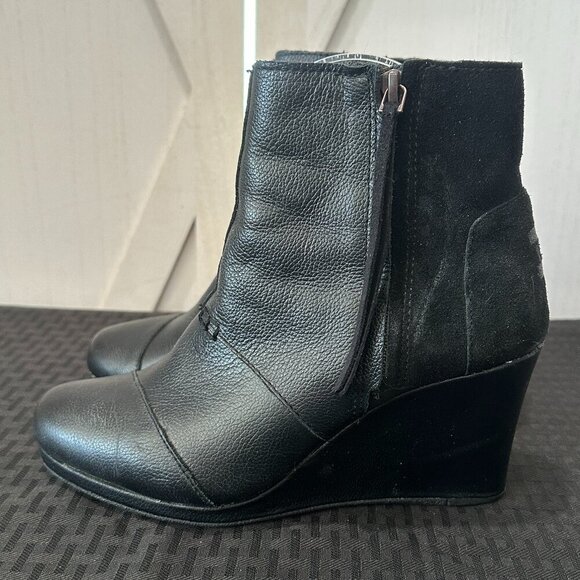 TOMS Desert High Wedge Suede & Leather Bootie - Picture 3 of 11